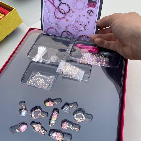 Juicy Couture Jewelry making set! - Picture 5 of 6
